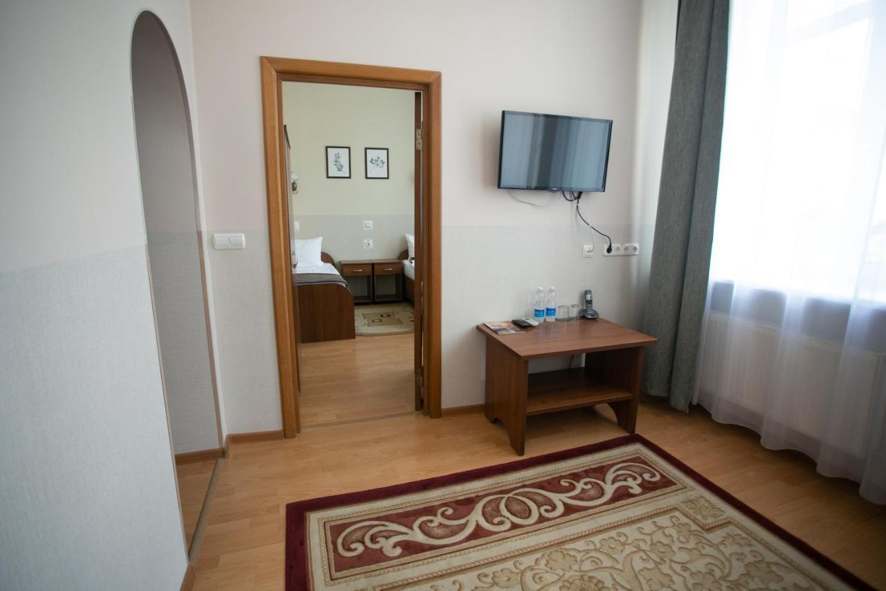 Molodezhnaya Hotel Brest Extérieur photo