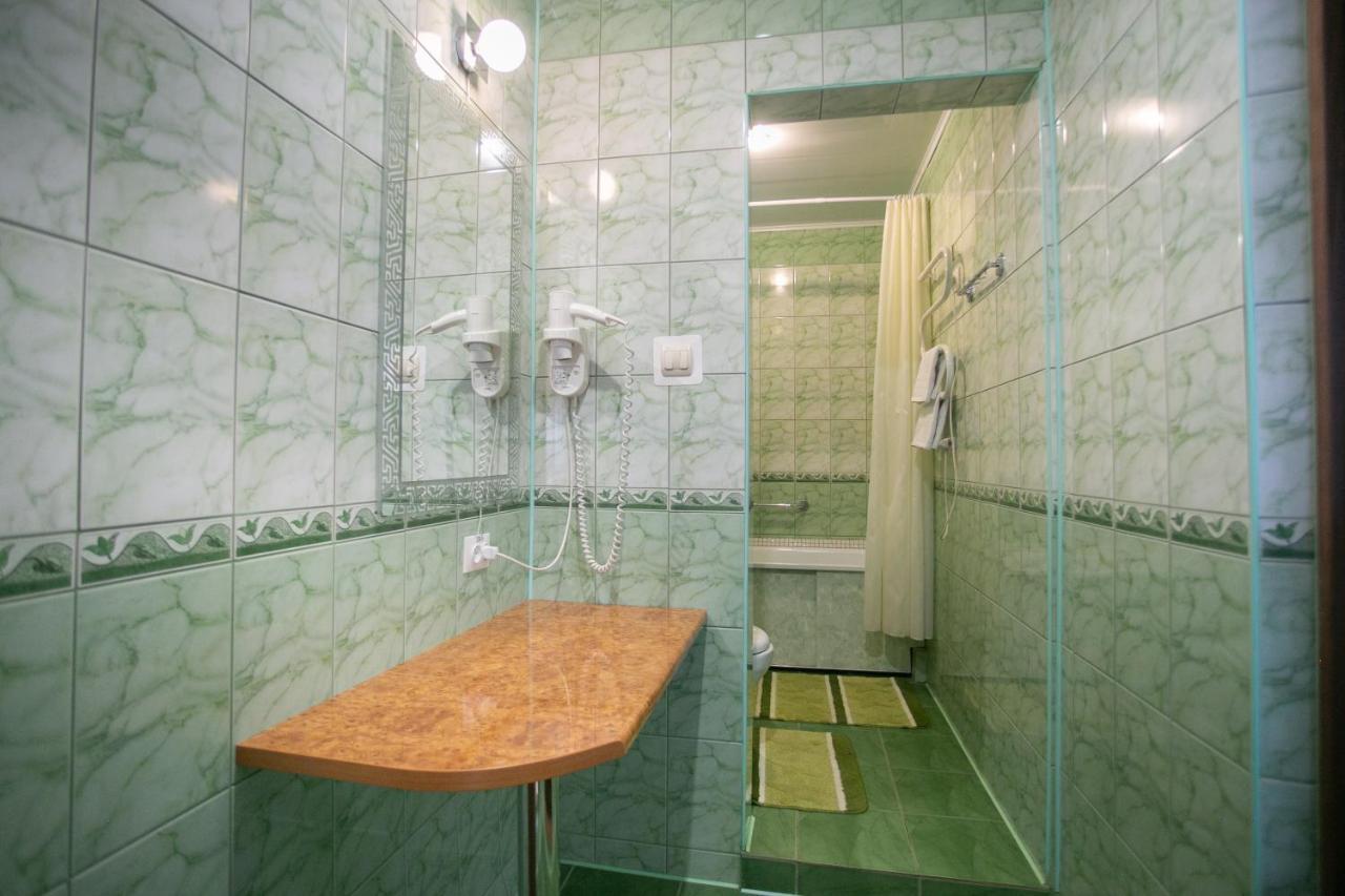 Molodezhnaya Hotel Brest Extérieur photo