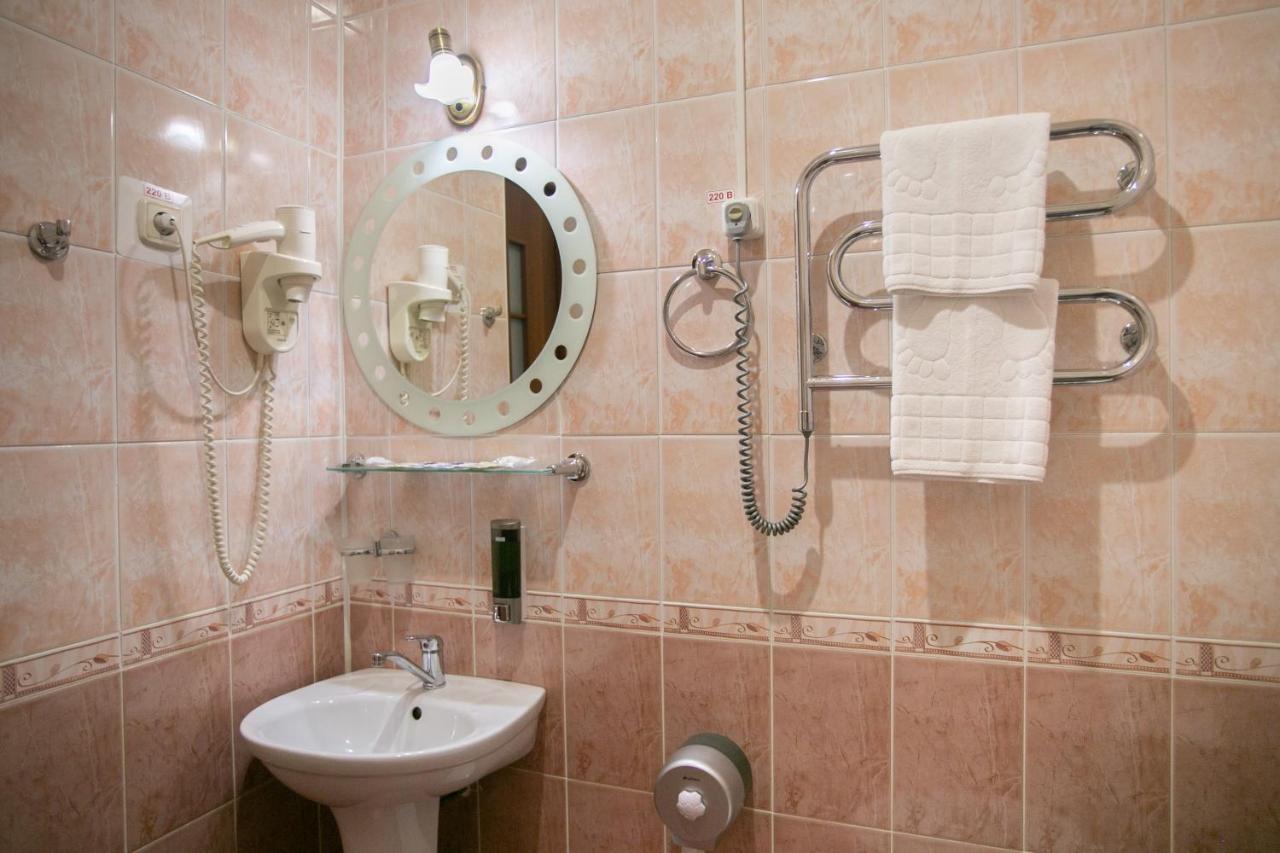 Molodezhnaya Hotel Brest Extérieur photo