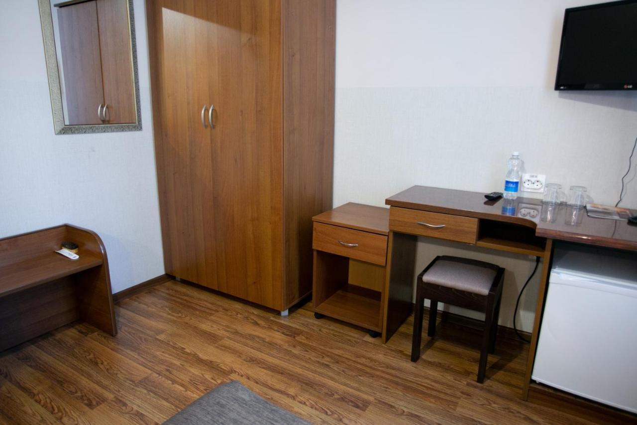 Molodezhnaya Hotel Brest Extérieur photo