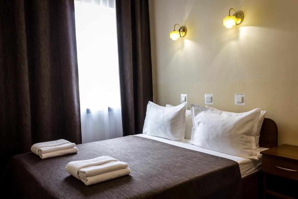 Molodezhnaya Hotel Brest Extérieur photo